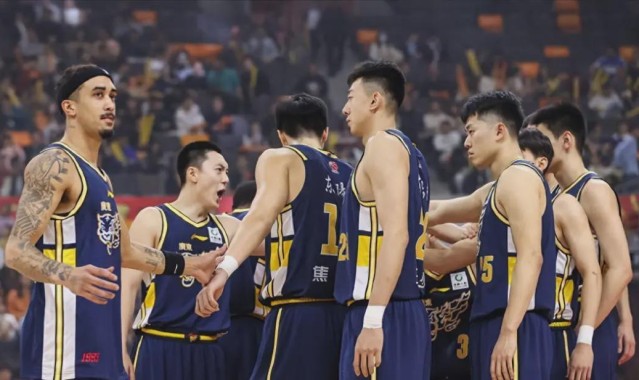 开云体育平台-广东最让人失望的球员！曾是CBA最顶级射手，如今越打越差