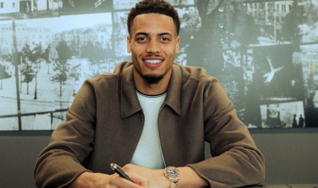 kaiyun sports-官方：多特与25岁中场菲利克斯·恩梅查续约至2030年6月30日