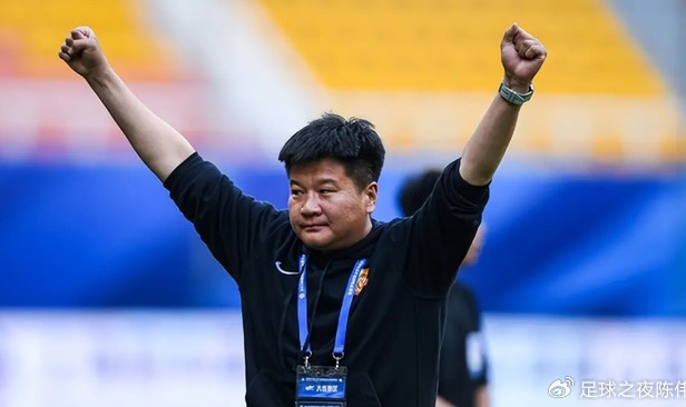 开云体育APP-1-0！载入史册的一胜，重庆铜梁龙白菜价捡到宝！李金羽下课倒计时|中超|罗马尼亚|辽宁|肯帕努|米特里_新浪体育_新浪新闻