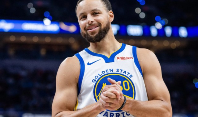 开云体育下载-库里09年选秀仅排第7顺位，当年在他前面6人是谁 成就如何？|NBA|斯蒂芬·库里|控卫|埃文斯|格里芬_新浪体育_新浪新闻