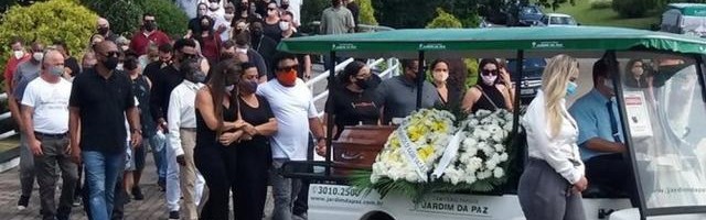 开云体育APP-伤心小罗未出席母亲葬礼 大罗父母感染新冠但治愈